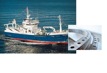 Deep sea fishing vessels use Ball Slewing Rings for shipboard cranes and net handling equipment. Typical external diameters range between 600 to 1,500 mm (23,6 to 59